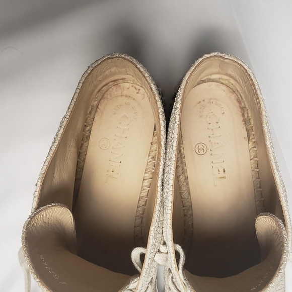 Chanel Embossed high top Espadrille - Picture 7 of 9